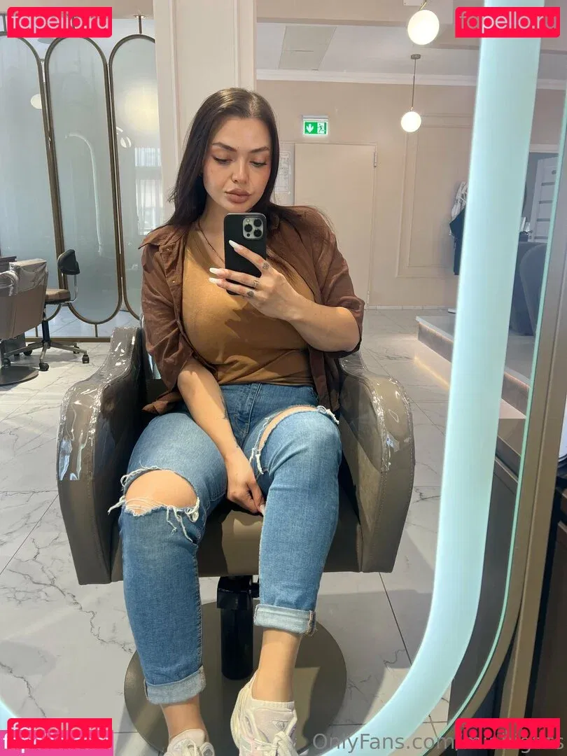 Miabigtits Onlyfans Photo Gallery 