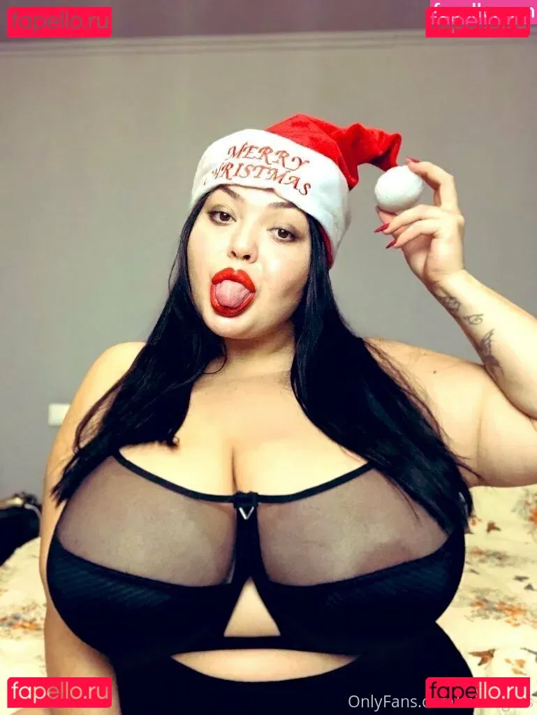 Miabigtits Onlyfans Photo Gallery 