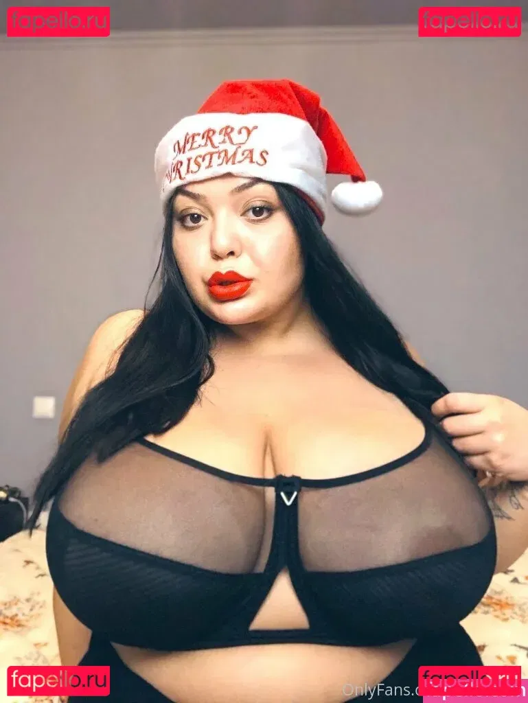 Miabigtits Onlyfans Photo Gallery 