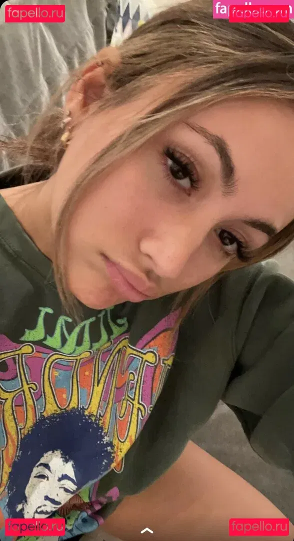 Zoe Fergurson Onlyfans Photo Gallery 