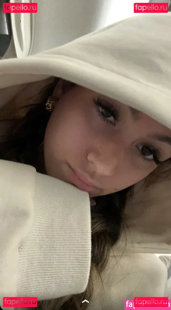 Zoe Fergurson Onlyfans Photo Gallery 