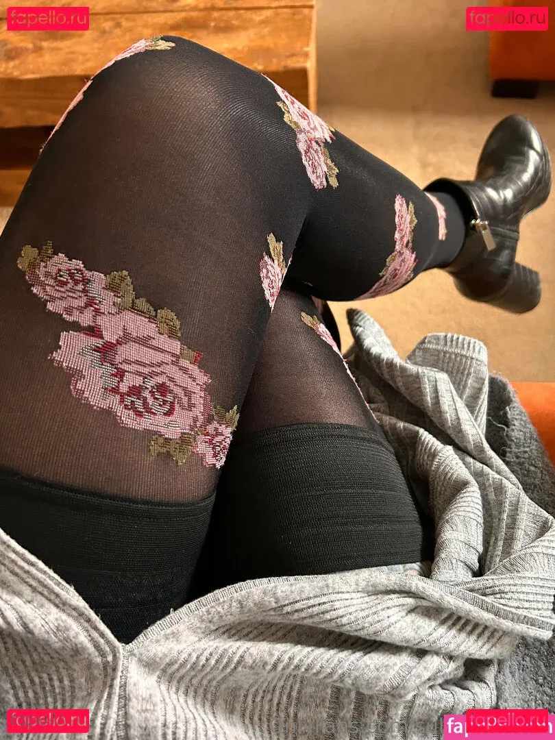 sulis_minerva Onlyfans Photo Gallery 