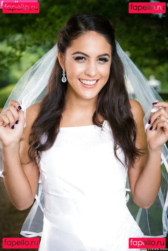 Carolina Abril Onlyfans Photo Gallery 