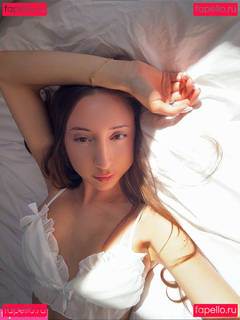 Goddess Cleo Nude Onlyfans Photo 5