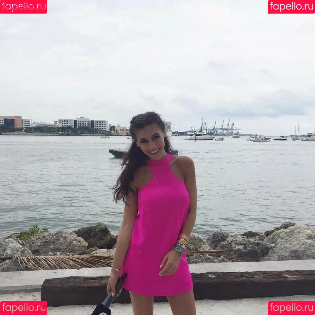 Andrea Helfrich Onlyfans Photo Gallery 