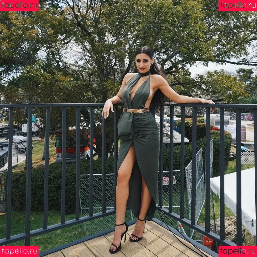 Andrea Helfrich Onlyfans Photo Gallery 