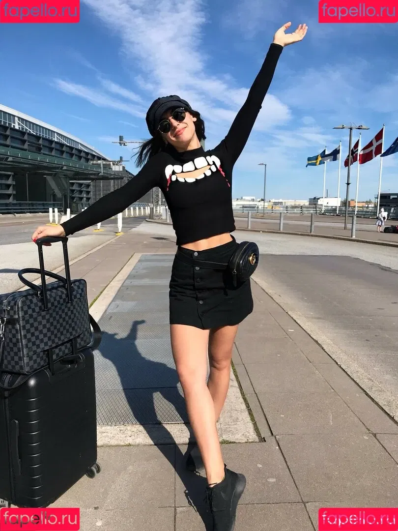 Andrea Helfrich Onlyfans Photo Gallery 