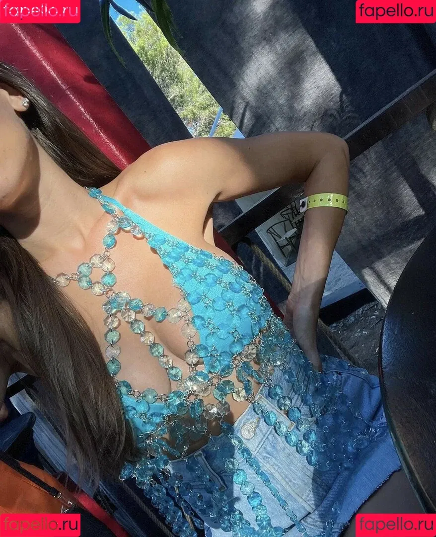Andrea Helfrich Onlyfans Photo Gallery 