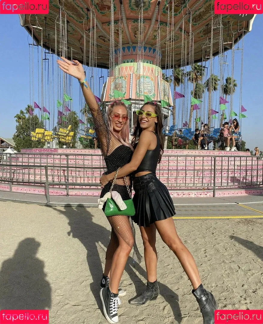Andrea Helfrich Onlyfans Photo Gallery 