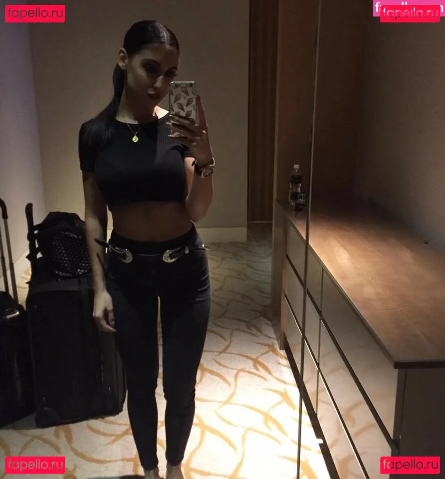 Andrea Helfrich Onlyfans Photo Gallery 