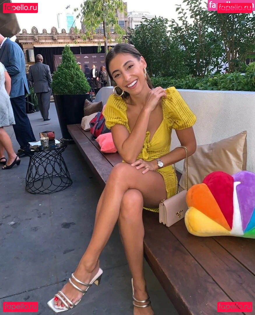 Andrea Helfrich Onlyfans Photo Gallery 