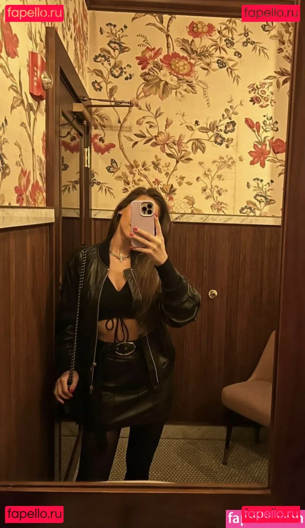 Andrea Helfrich Onlyfans Photo Gallery 