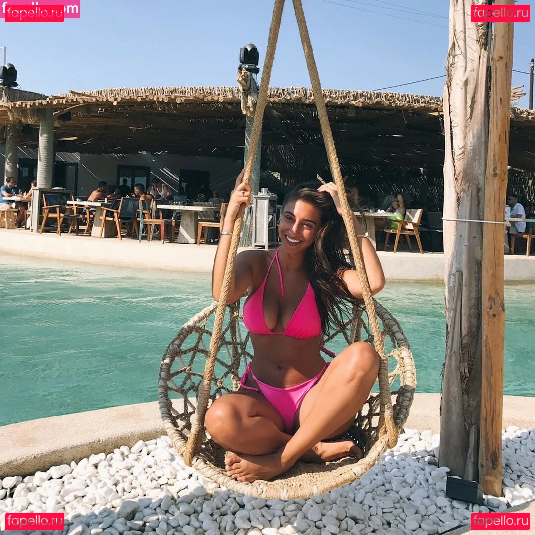 Andrea Helfrich Onlyfans Photo Gallery 