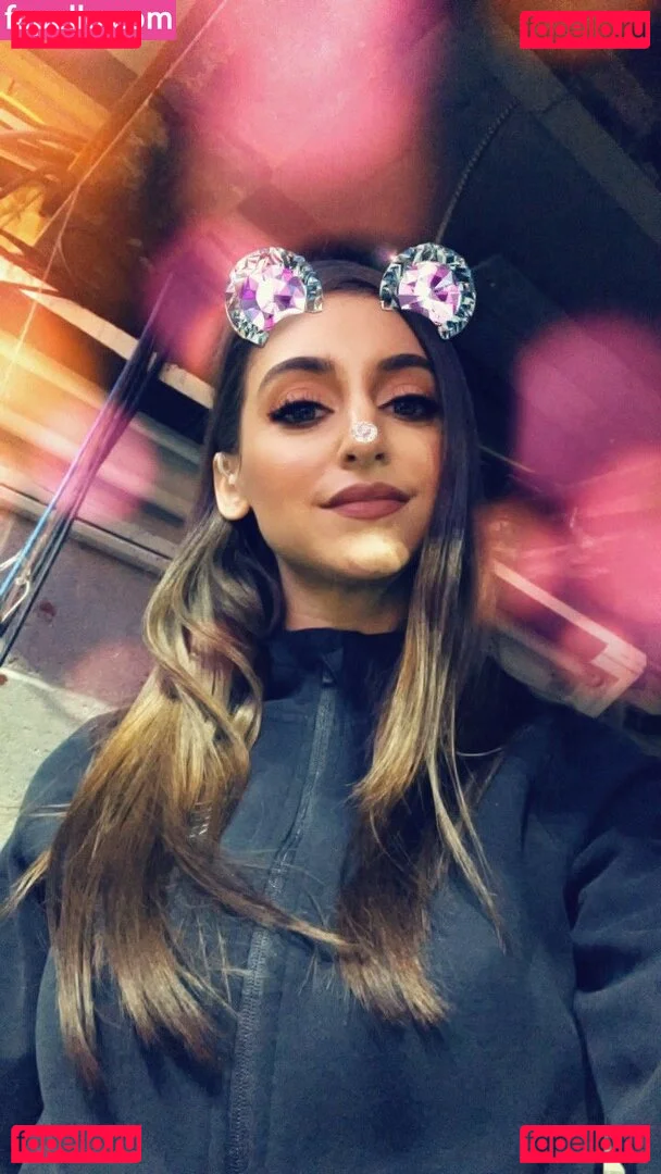 Andrea Helfrich Onlyfans Photo Gallery 