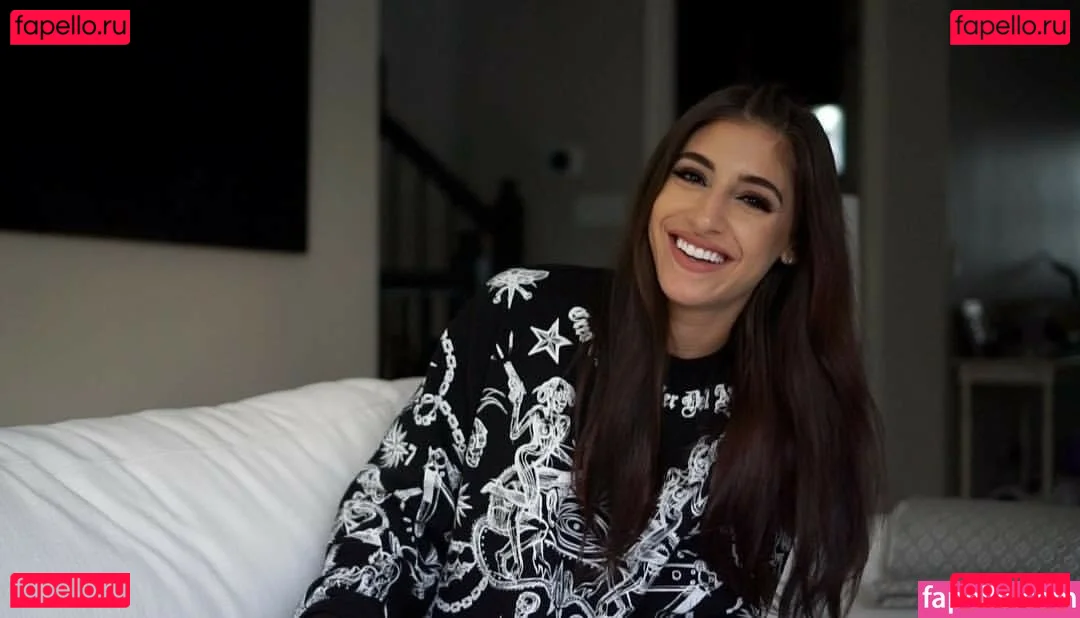 Andrea Helfrich Onlyfans Photo Gallery 