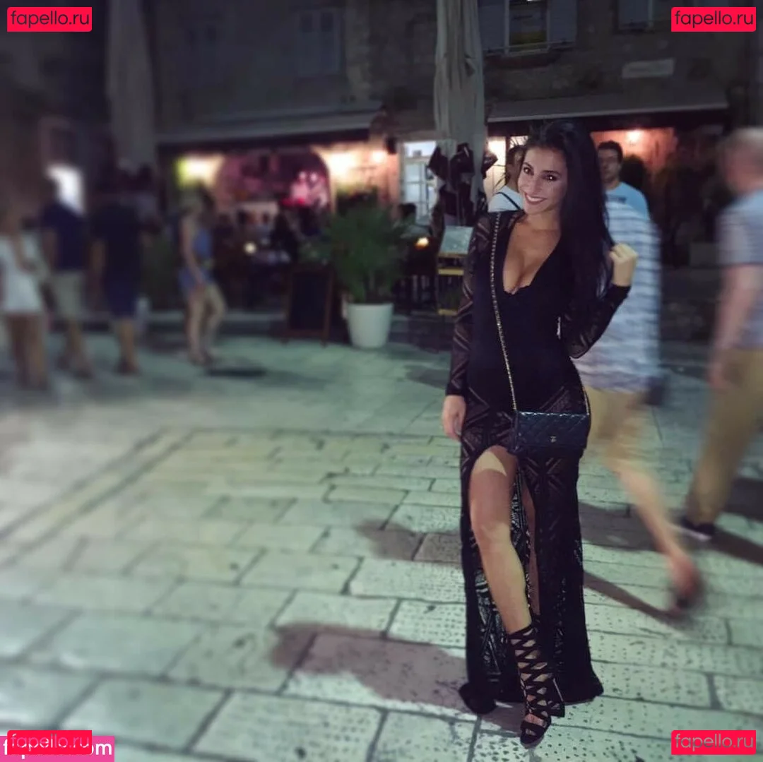 Andrea Helfrich Onlyfans Photo Gallery 