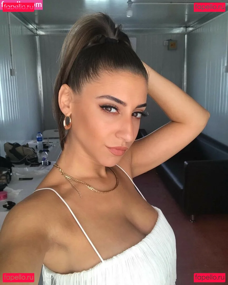 Andrea Helfrich Onlyfans Photo Gallery 