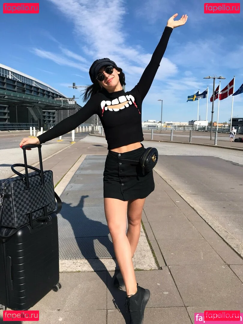 Andrea Helfrich Onlyfans Photo Gallery 