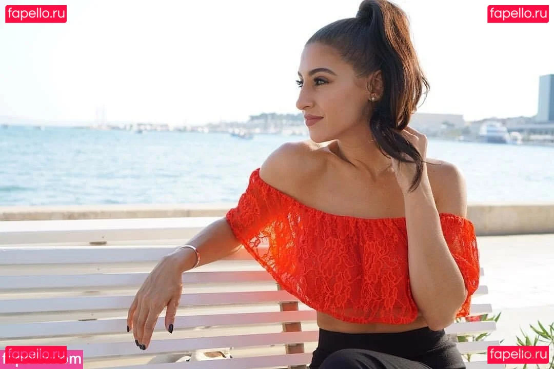 Andrea Helfrich Onlyfans Photo Gallery 