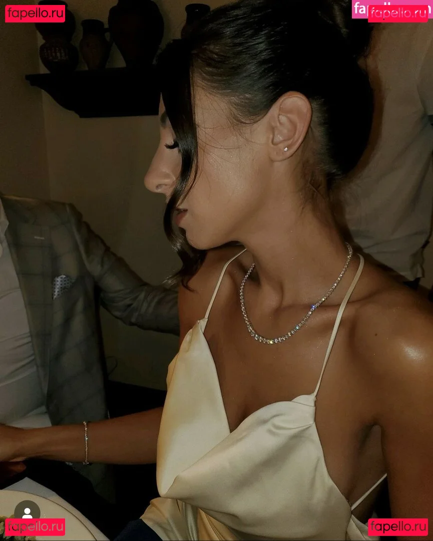 Andrea Helfrich Onlyfans Photo Gallery 