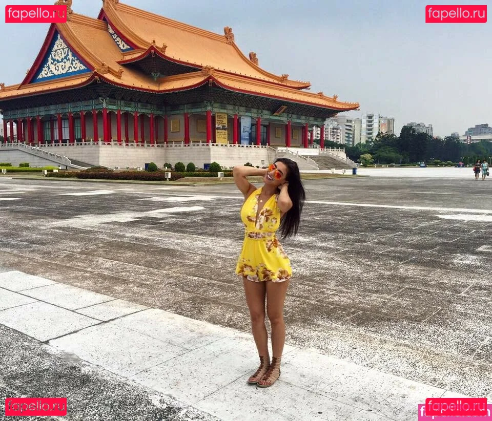 Andrea Helfrich Onlyfans Photo Gallery 