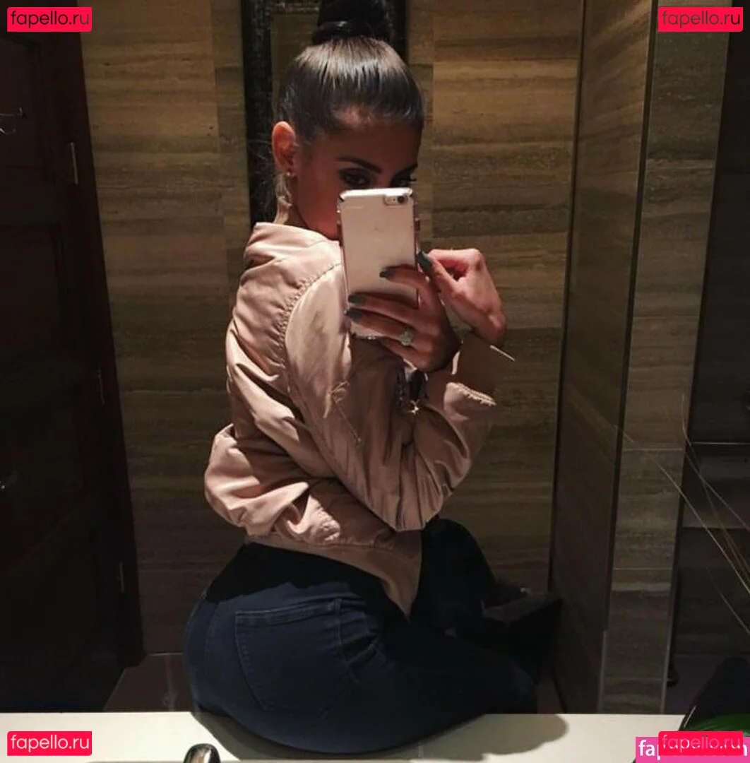 Andrea Helfrich Onlyfans Photo Gallery 