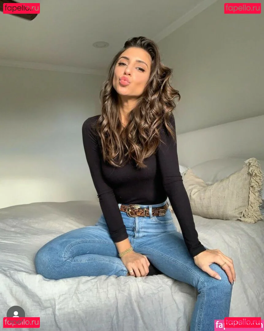 Andrea Helfrich Onlyfans Photo Gallery 