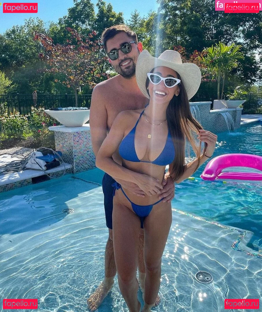 Andrea Helfrich Onlyfans Photo Gallery 