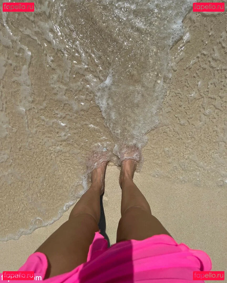 Andrea Helfrich Onlyfans Photo Gallery 