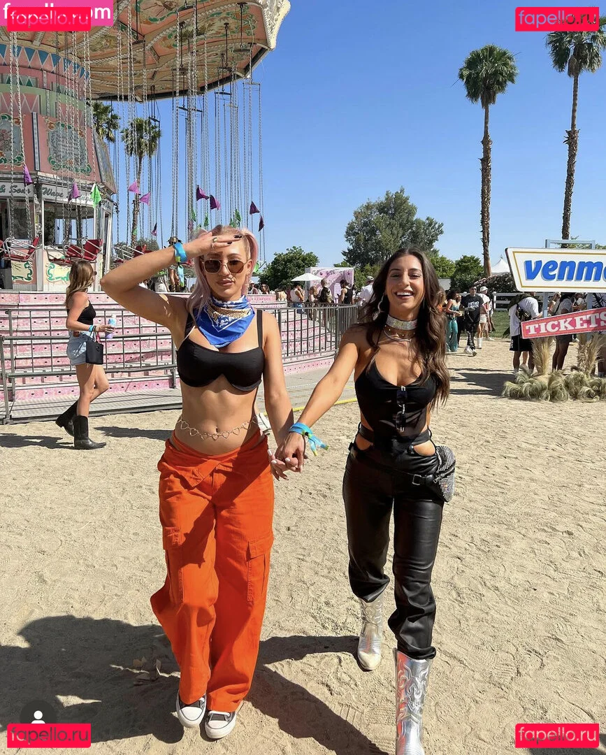 Andrea Helfrich Onlyfans Photo Gallery 