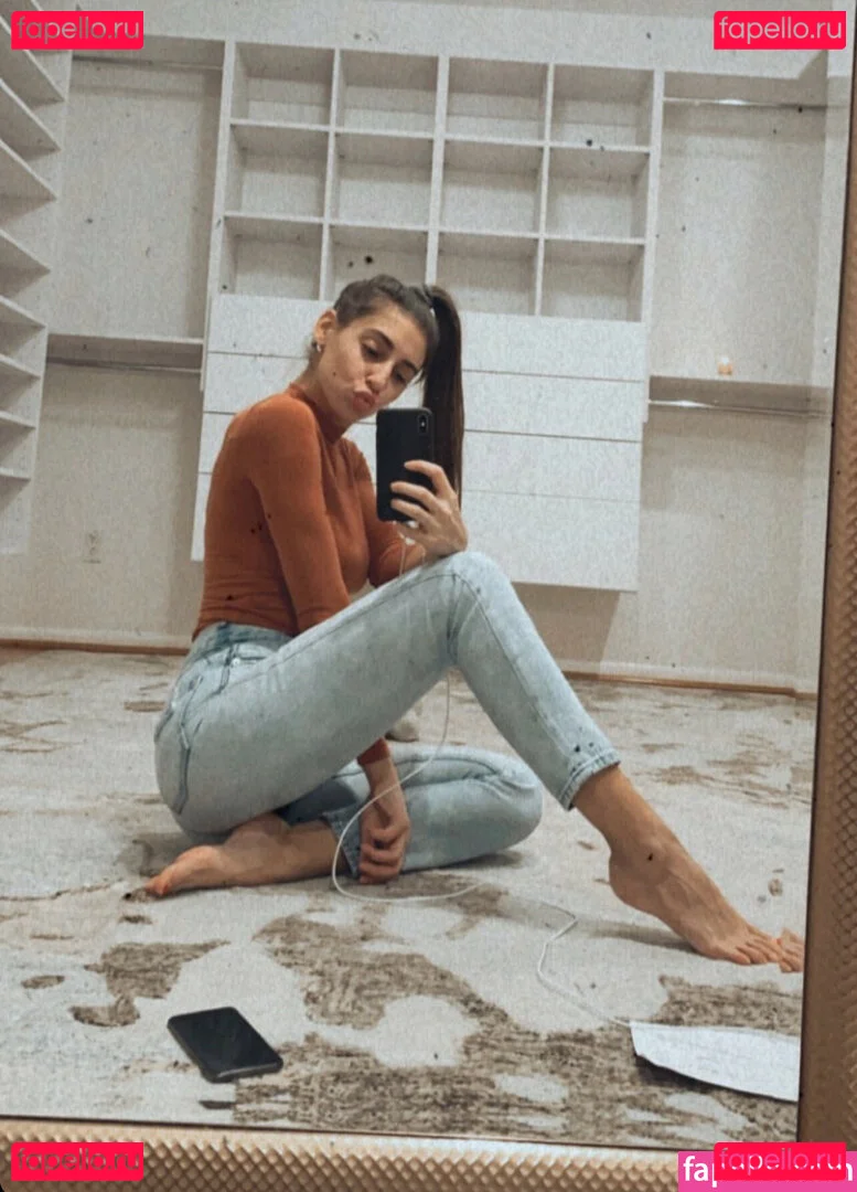 Andrea Helfrich Onlyfans Photo Gallery 