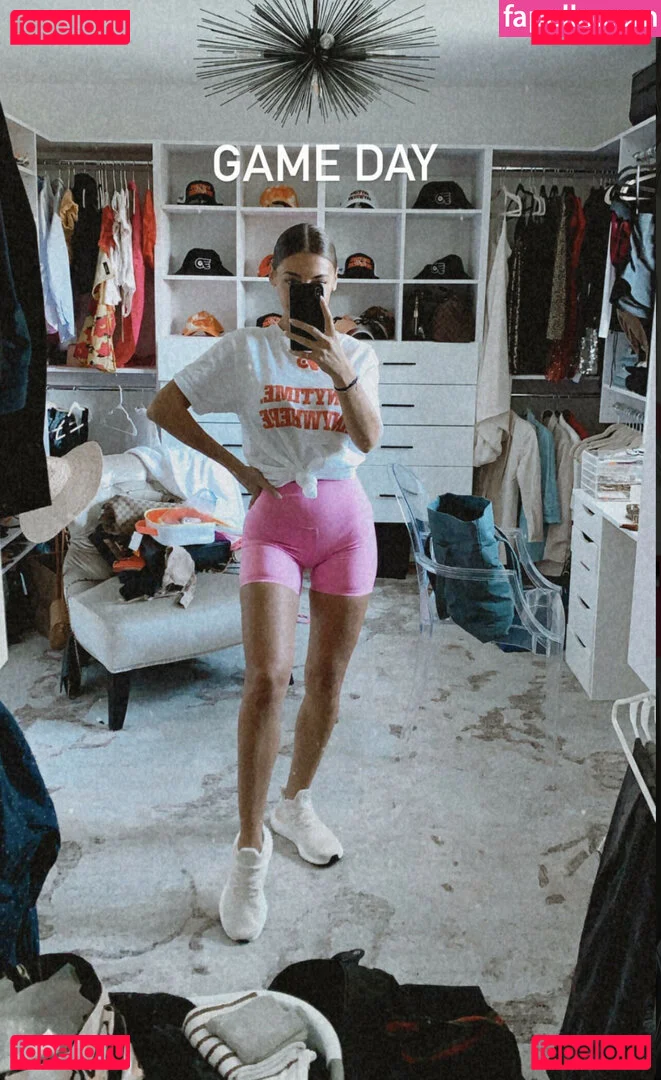 Andrea Helfrich Onlyfans Photo Gallery 