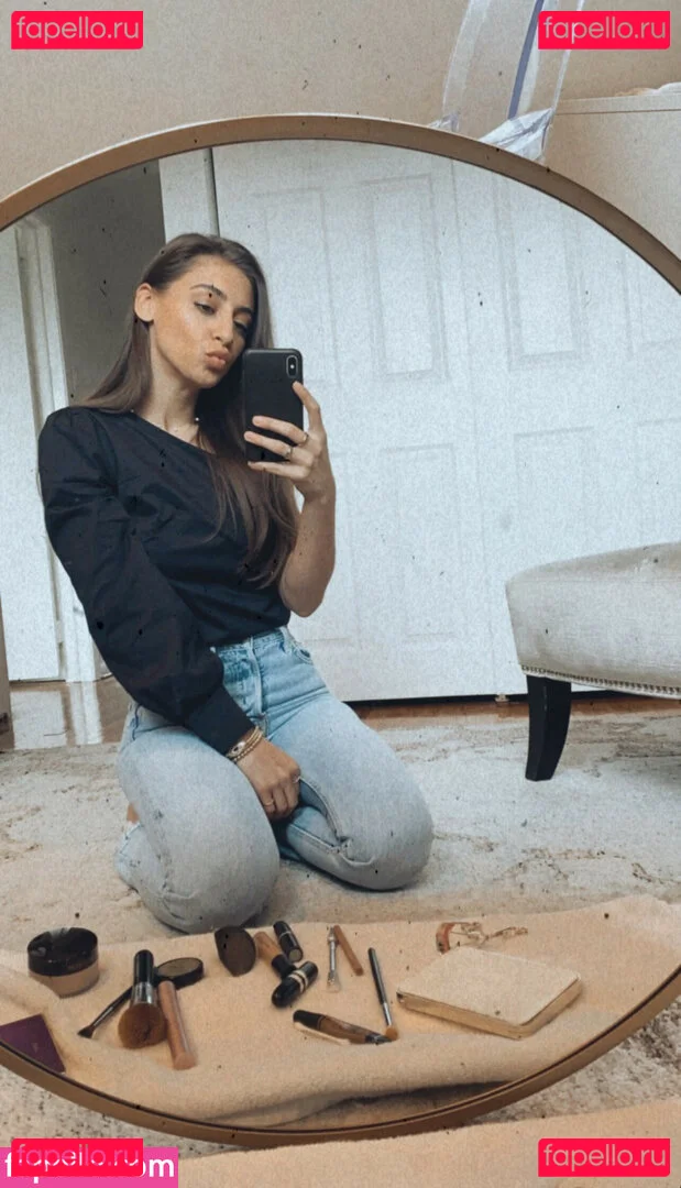 Andrea Helfrich Onlyfans Photo Gallery 