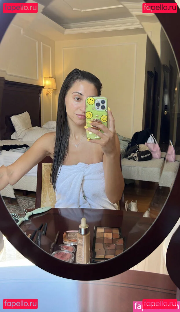 Andrea Helfrich Onlyfans Photo Gallery 