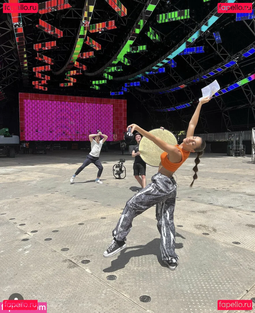 Andrea Helfrich Onlyfans Photo Gallery 