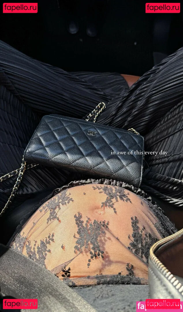 Andrea Helfrich Onlyfans Photo Gallery 