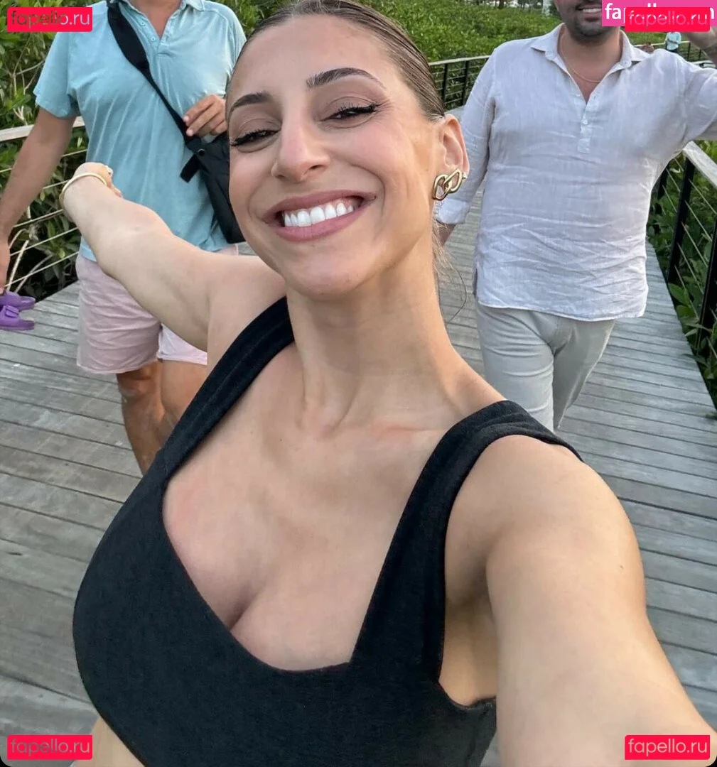 Andrea Helfrich Onlyfans Photo Gallery 