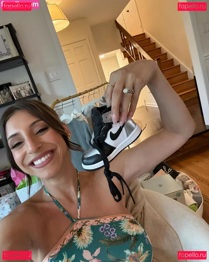 Andrea Helfrich Onlyfans Photo Gallery 