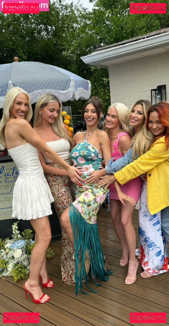 Andrea Helfrich Onlyfans Photo Gallery 