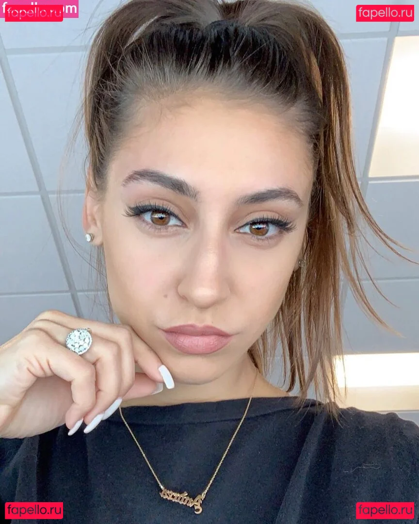 Andrea Helfrich Onlyfans Photo Gallery 