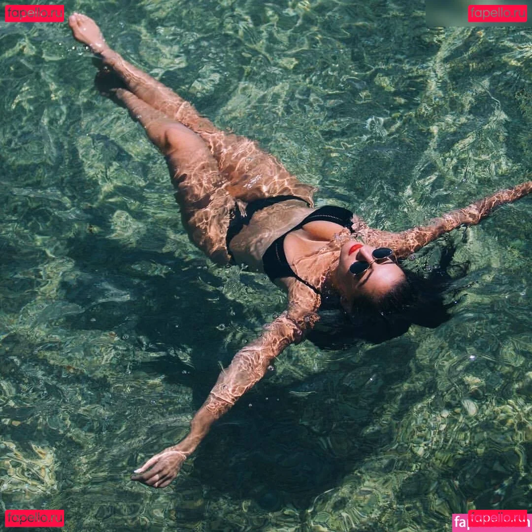 Andrea Helfrich Onlyfans Photo Gallery 