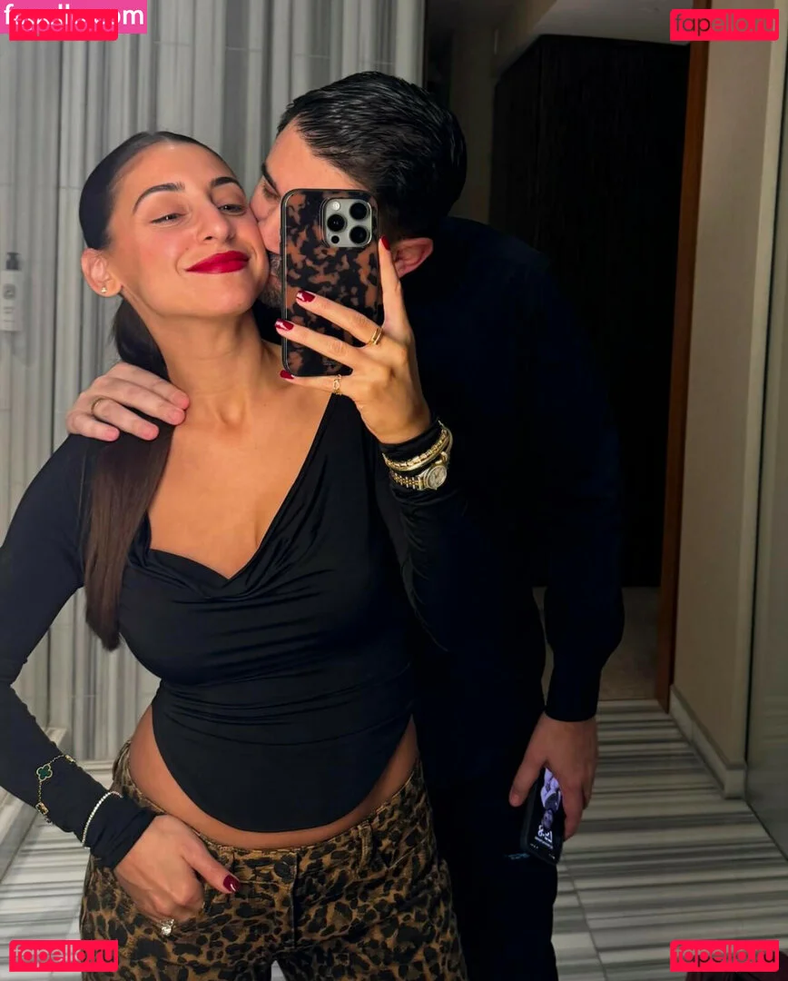 Andrea Helfrich Onlyfans Photo Gallery 