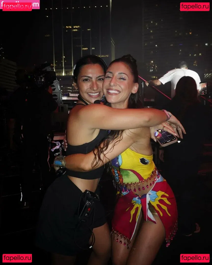 Andrea Helfrich Onlyfans Photo Gallery 