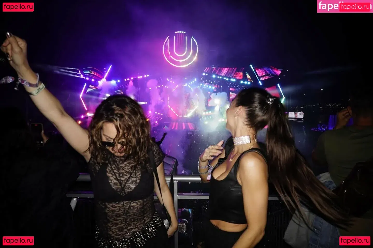 Andrea Helfrich Onlyfans Photo Gallery 