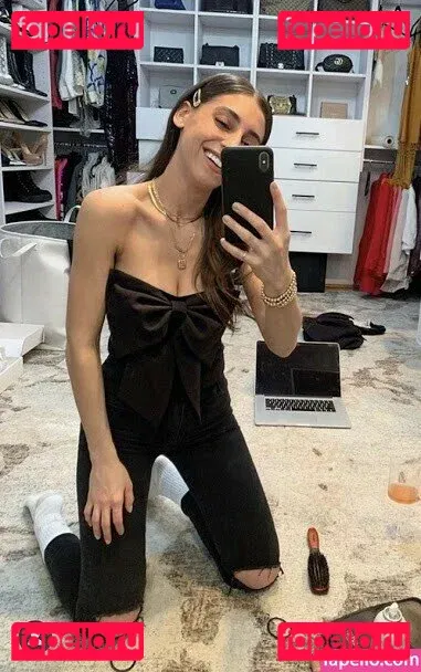 Andrea Helfrich Onlyfans Photo Gallery 