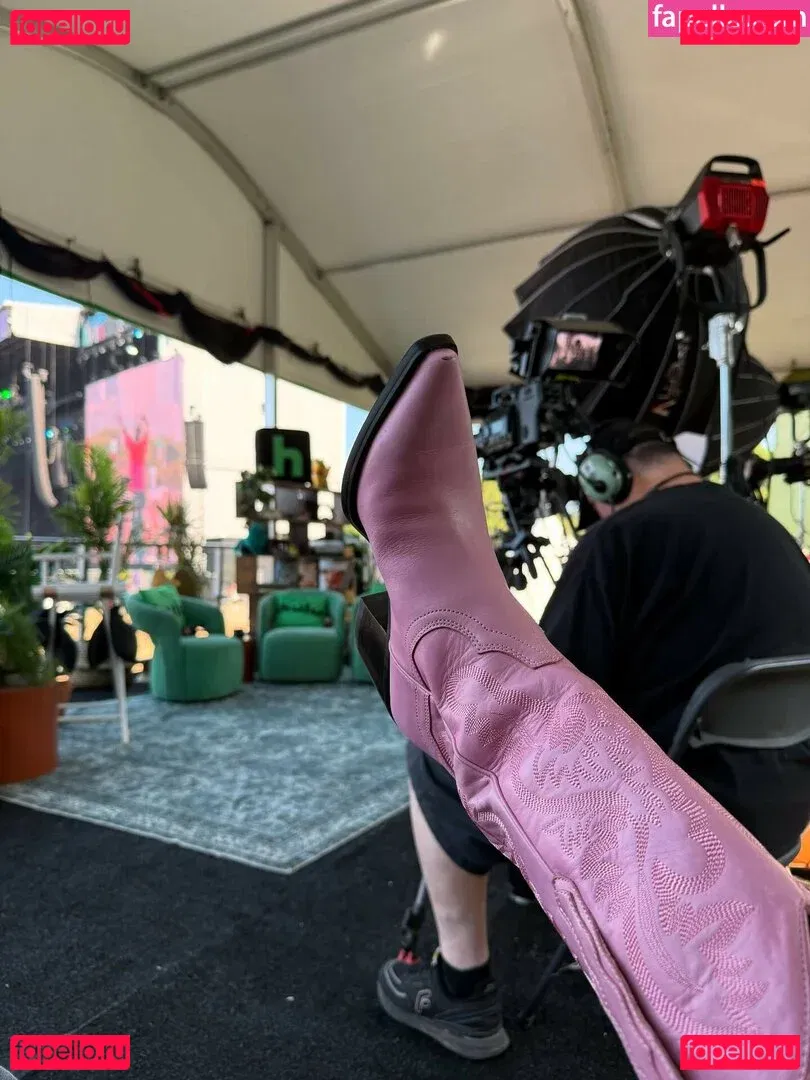 Andrea Helfrich Onlyfans Photo Gallery 