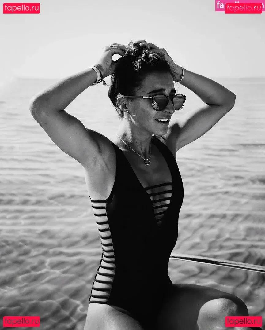 Perinne Laffont Onlyfans Photo Gallery 