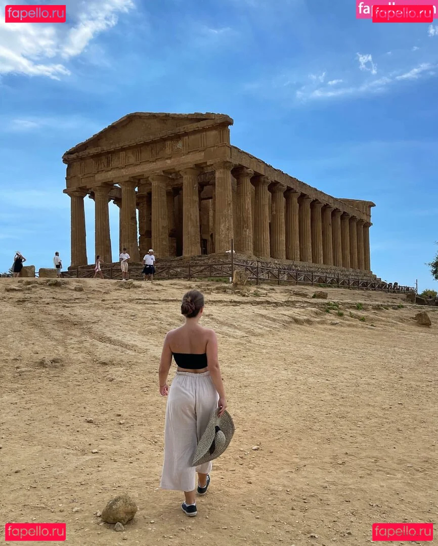 Magdalena Kostadinova Onlyfans Photo Gallery 