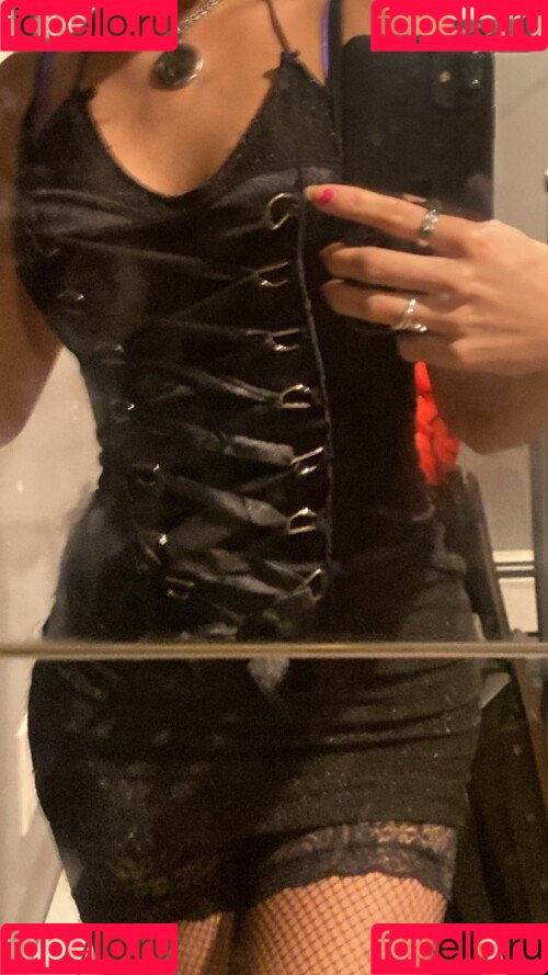 Saintsgoth Onlyfans Photo Gallery 