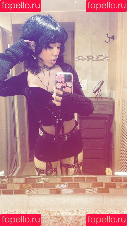 Saintsgoth Onlyfans Photo Gallery 